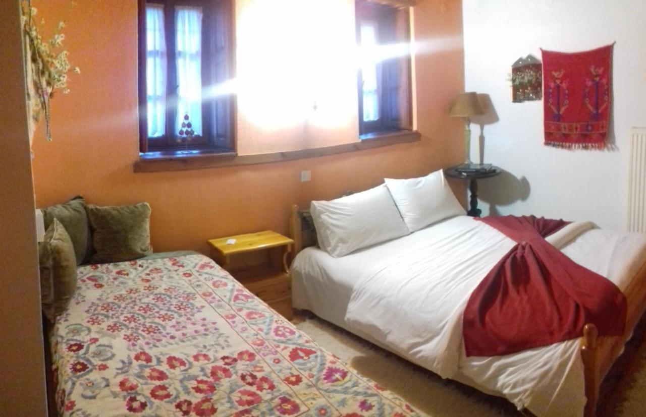 Traditional Rooms Karaouli パピンゴ エクステリア 写真
