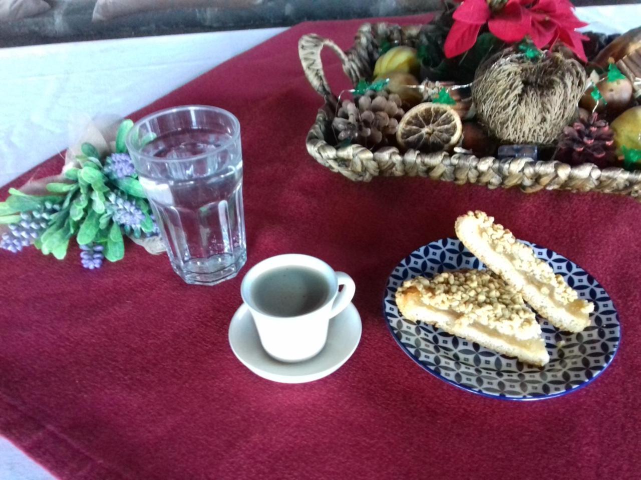 Traditional Rooms Karaouli パピンゴ エクステリア 写真