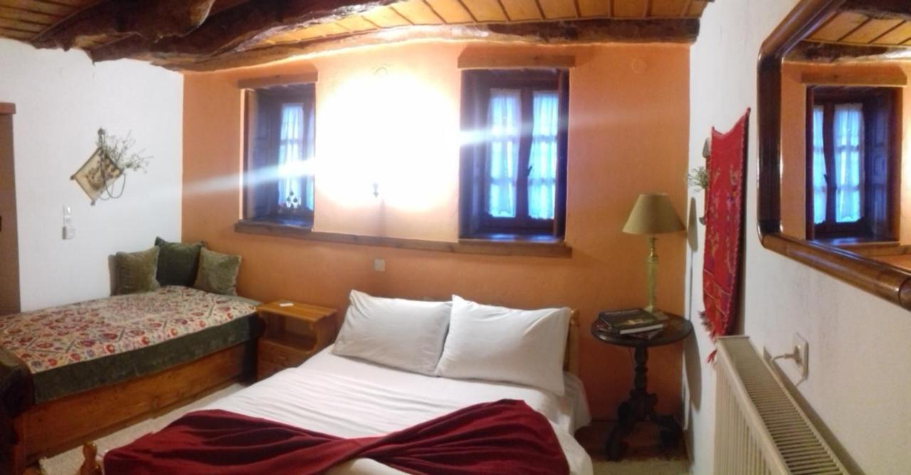 Traditional Rooms Karaouli パピンゴ エクステリア 写真